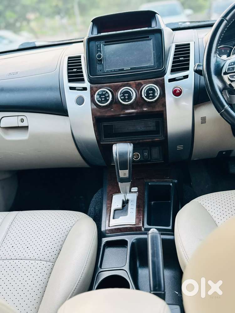 Mitsubishi Pajero Sport 2.5 Automatic, 2015, Diesel
