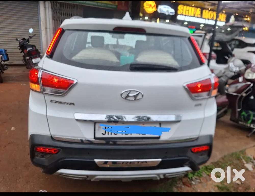 Hyundai Creta 1.6 Sx(o) Polar White (negotiable)