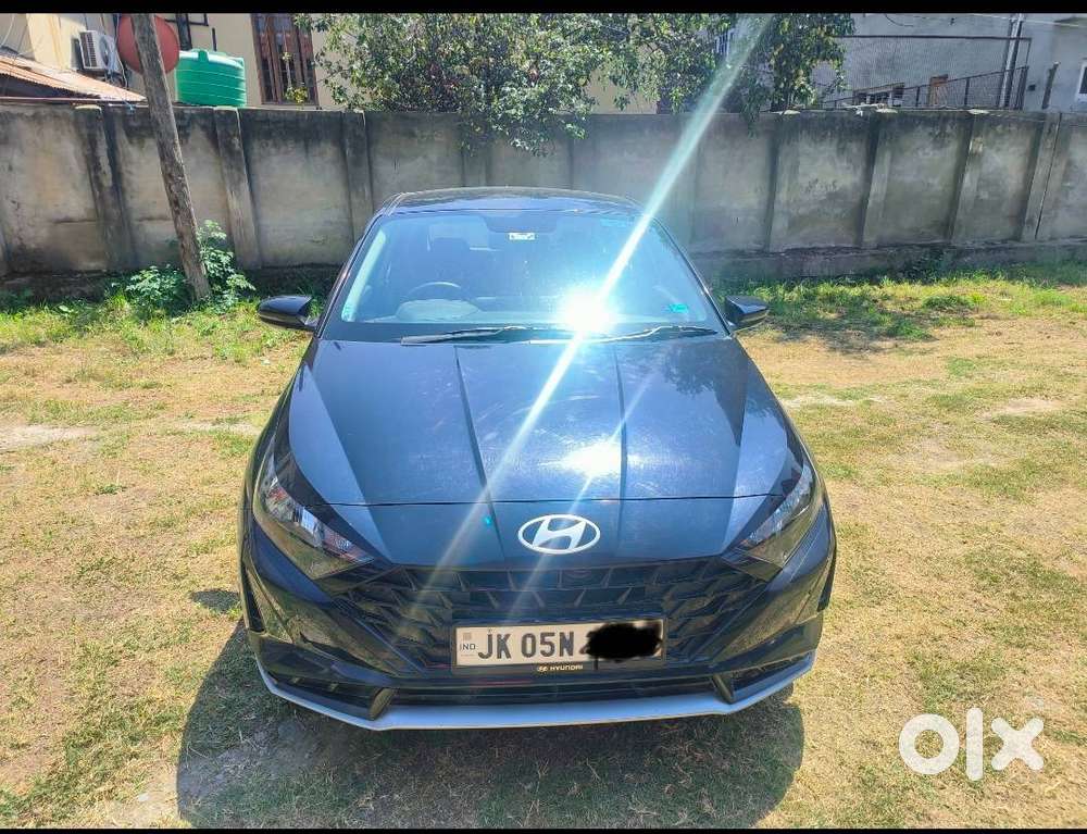 Hyundai I20 Sportz Petrol | Oct 2024 | 17,000 Km | 1st Owner | Mint