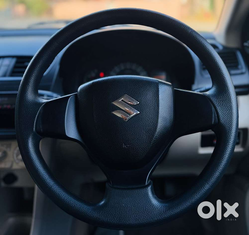 Maruti Suzuki Swift Dzire 1.3 Lxi, 2016, Petrol