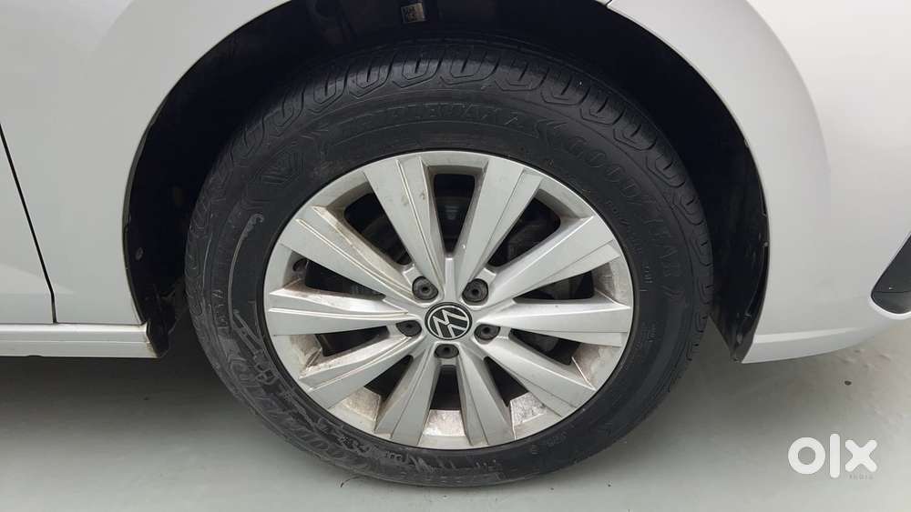 Volkswagen Virtus Highline Plus 1.0 Tsi At, 2022, Petrol
