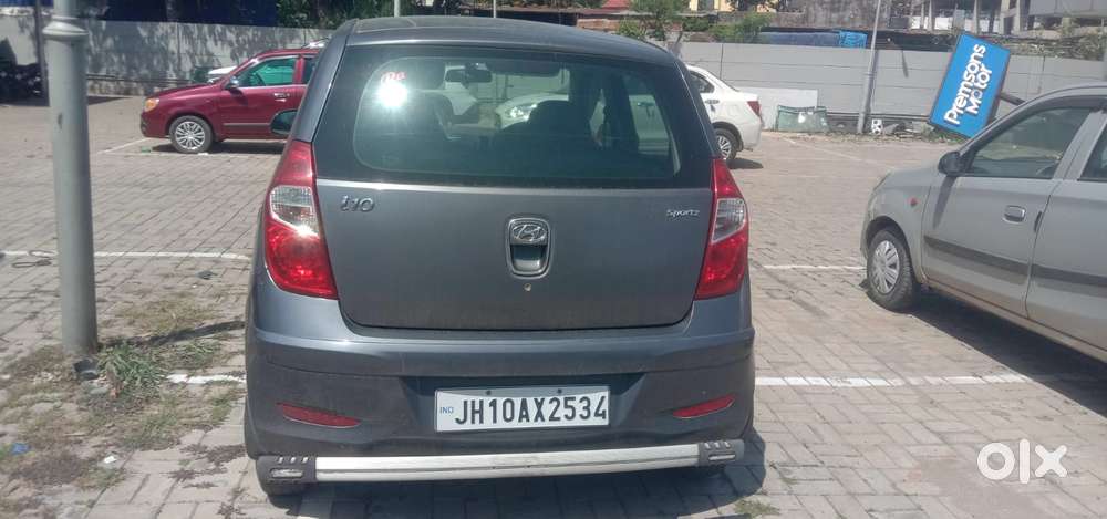 Hyundai I10 Sportz, 2015, Petrol