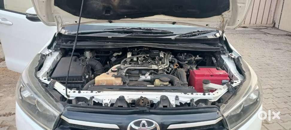 Toyota Innova Crysta 2.4 G Mt 8s, 2017, Diesel