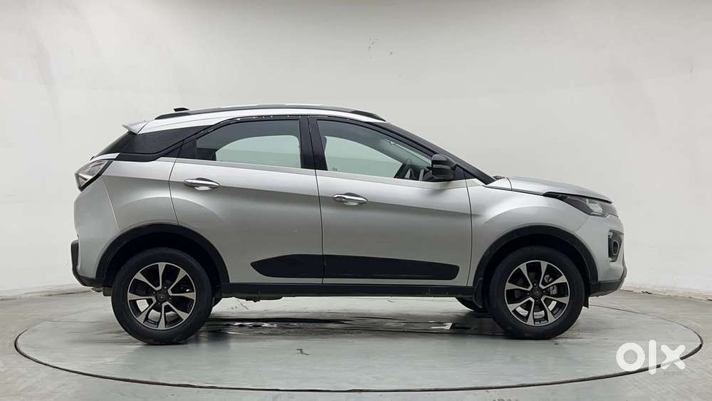 Tata Nexon 1.2 Revotron Xza Plus, 2021, Petrol
