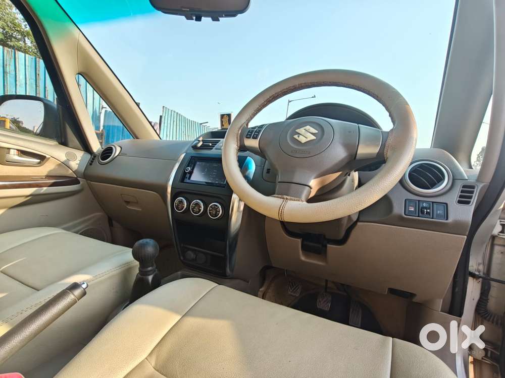 Maruti Suzuki Sx4 Zxi Mt Bsiv, 2012, Petrol