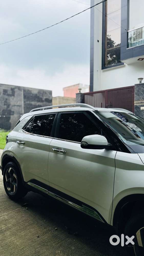 Hyundai Venue Diesel Manual 2019