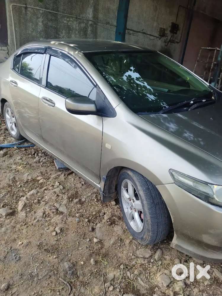 Honda City 2010 Petrol And Cng Well Maintained