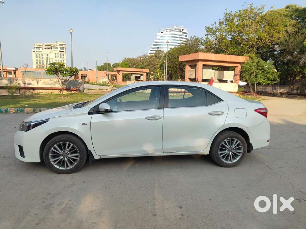 Toyota Corolla Altis Vl, 2015, Petrol