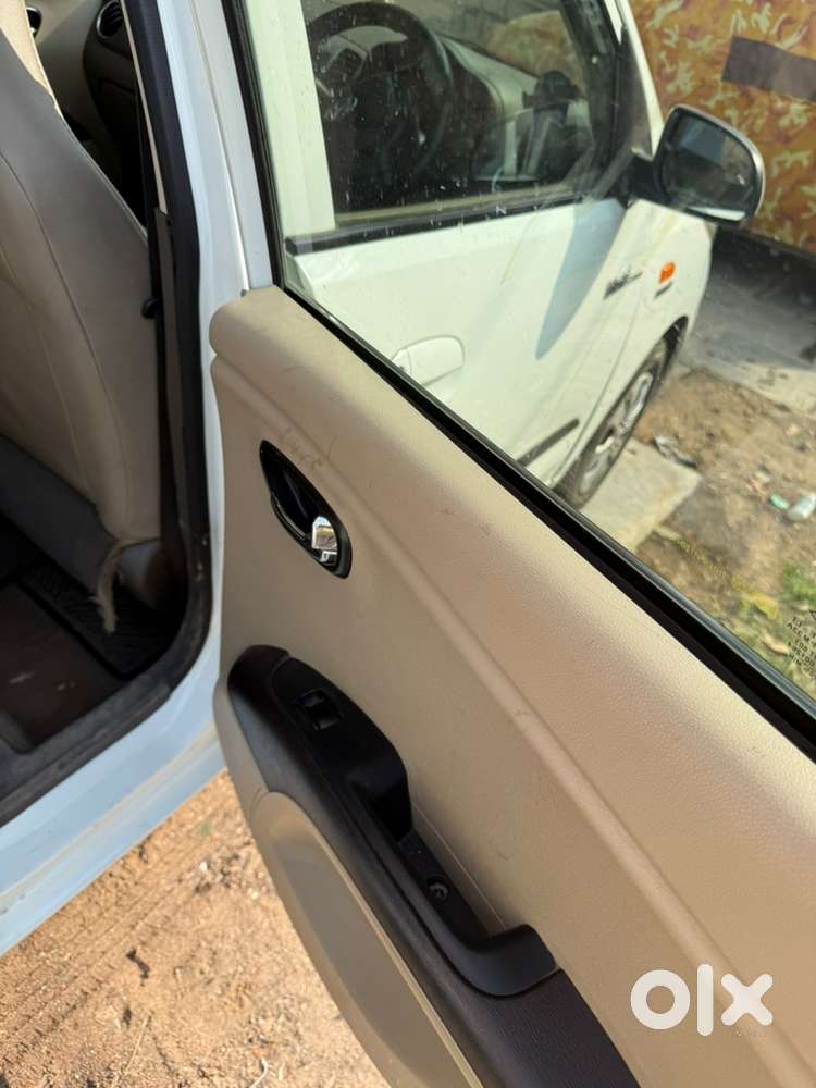 2012 I10 Magna Lpg