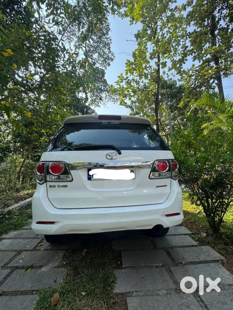 Toyota Fortuner 2016 Diesel 147000 Km Driven