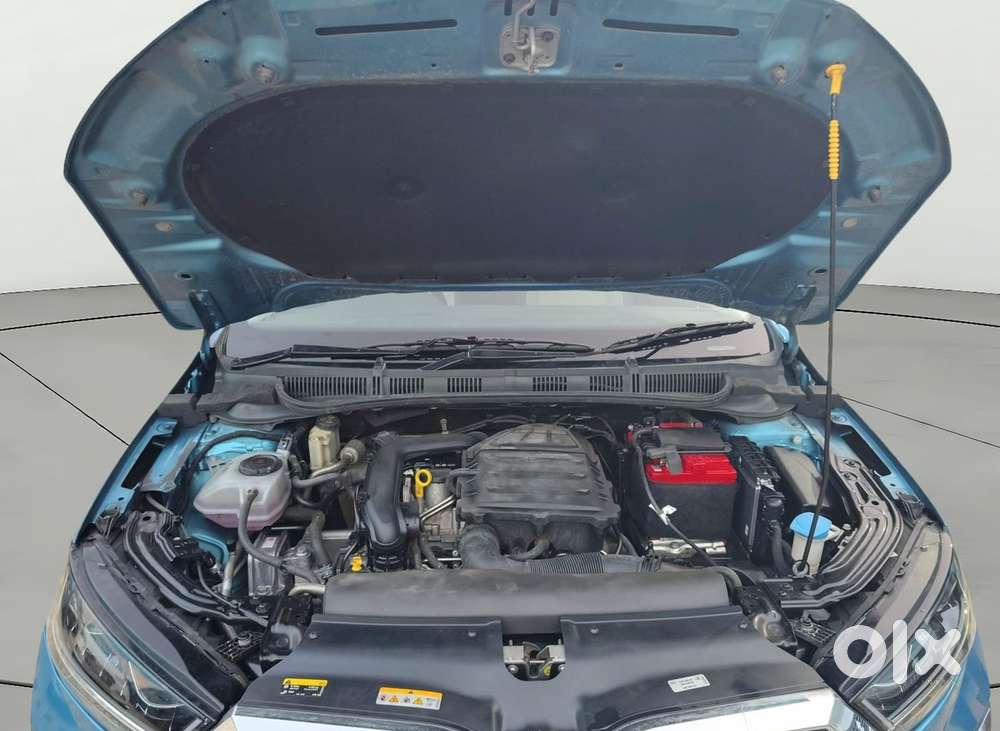 Skoda Slavia Style 1.0l Tsi At, 2022, Petrol