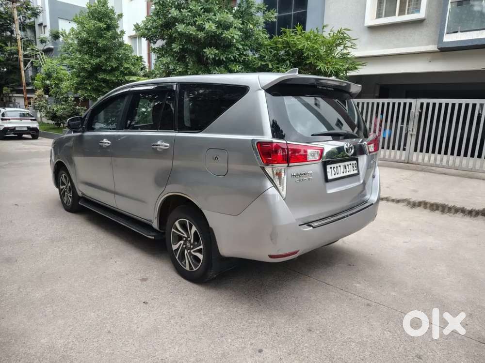 Toyota Innova Crysta [2020-ongoing] 2.4 Gx 8 Str, 2021, Diesel