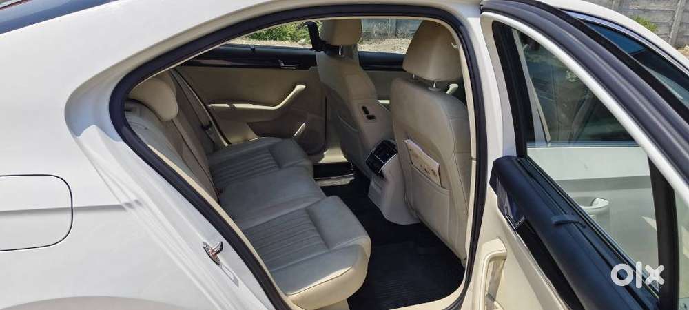 Skoda Superb L&k 1.8 Tsi At, 2019, Petrol