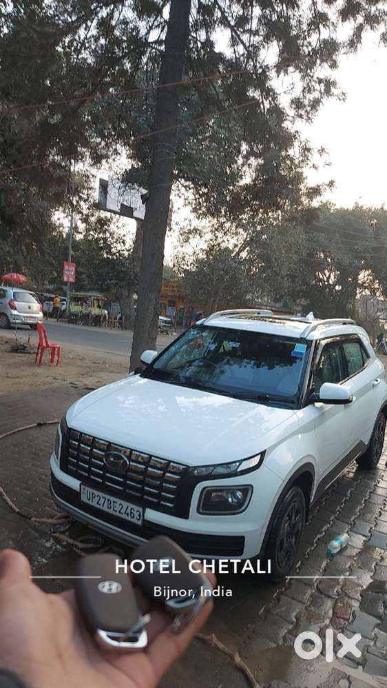 Hyundai Venue Petrol 2022