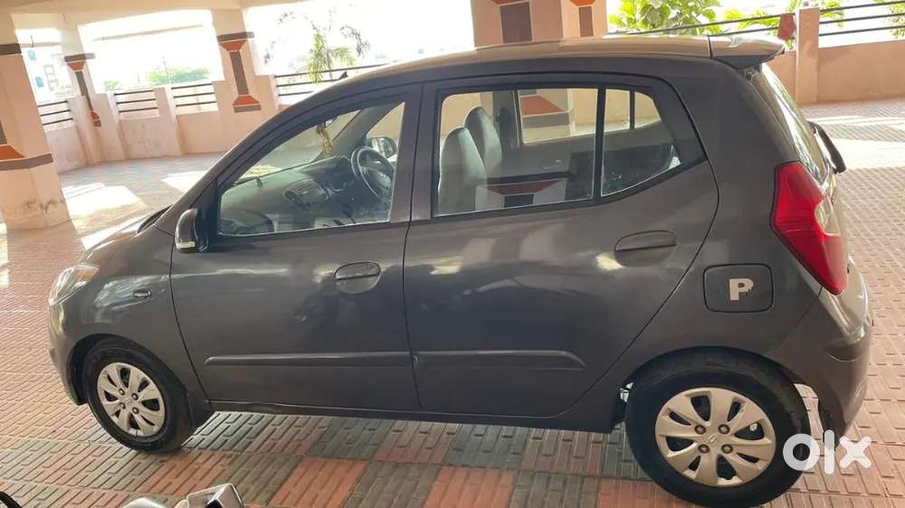 Hyundai I10 Sportz Petrol 2011