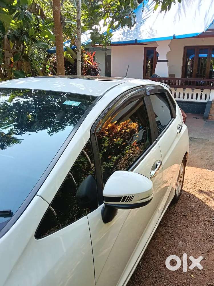 Honda Jazz 2015 Diesel Well Maintained