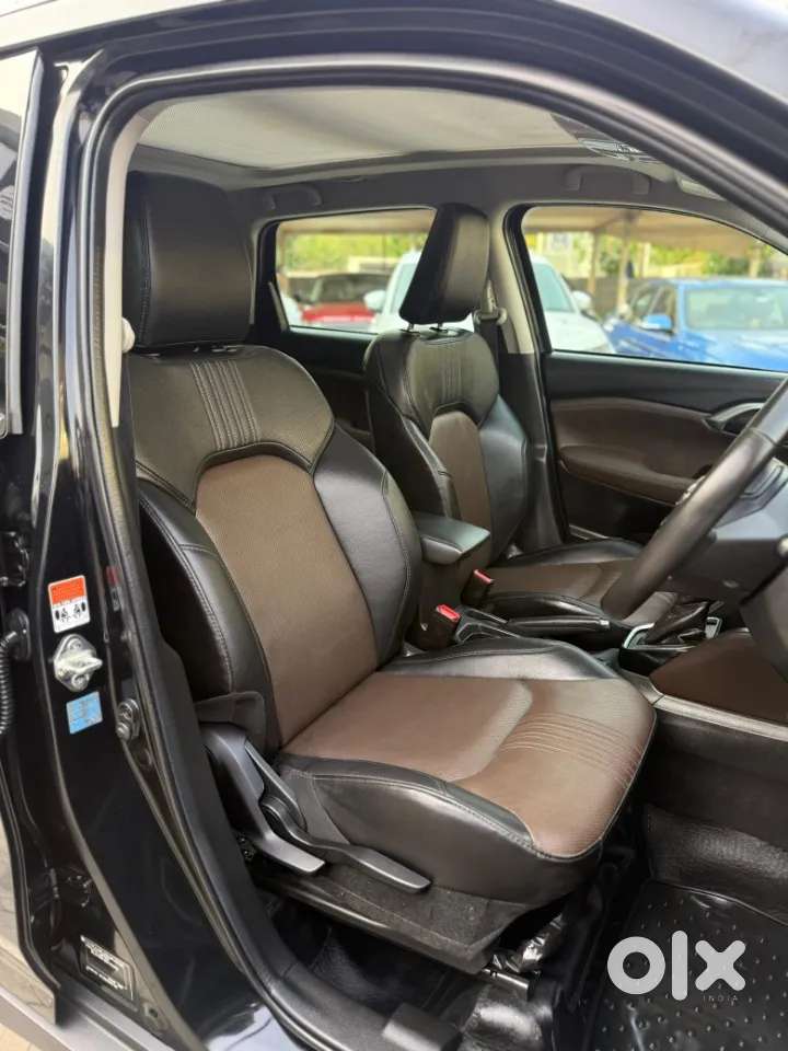 Toyota Urban Cruiser Hyryder 1.5 V Hybrid, 2024, Petrol