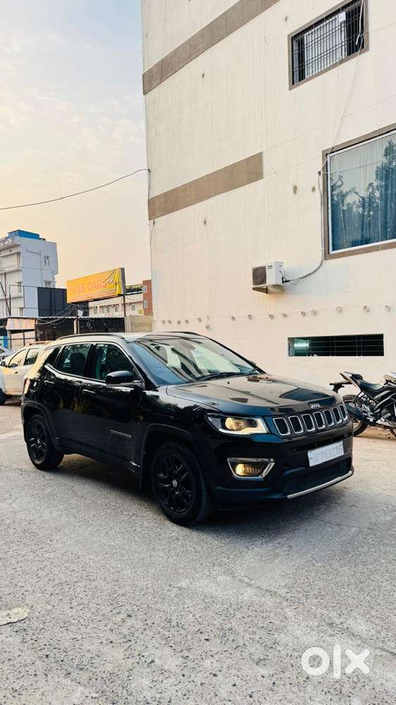 Jeep Compass 2.0 Limited Option Black, 2018, Diesel