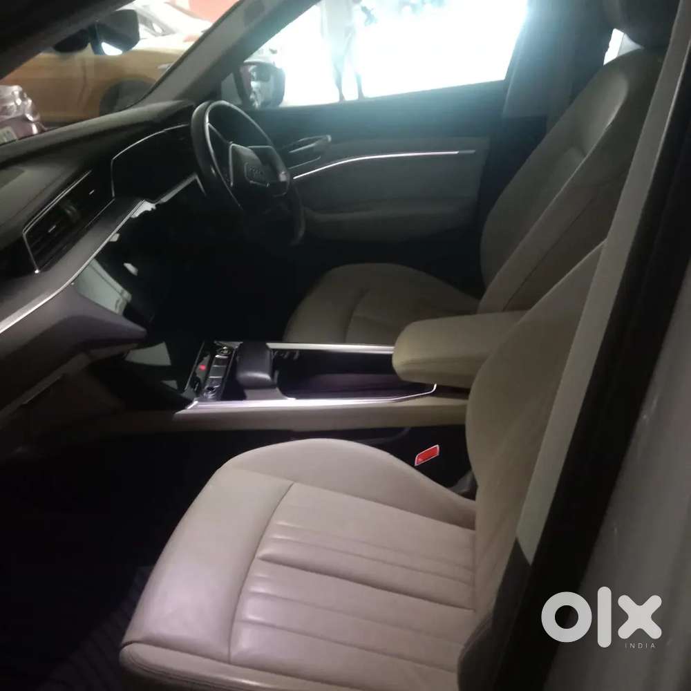 Audi E-tron 2022 Electric 56859 Km Driven