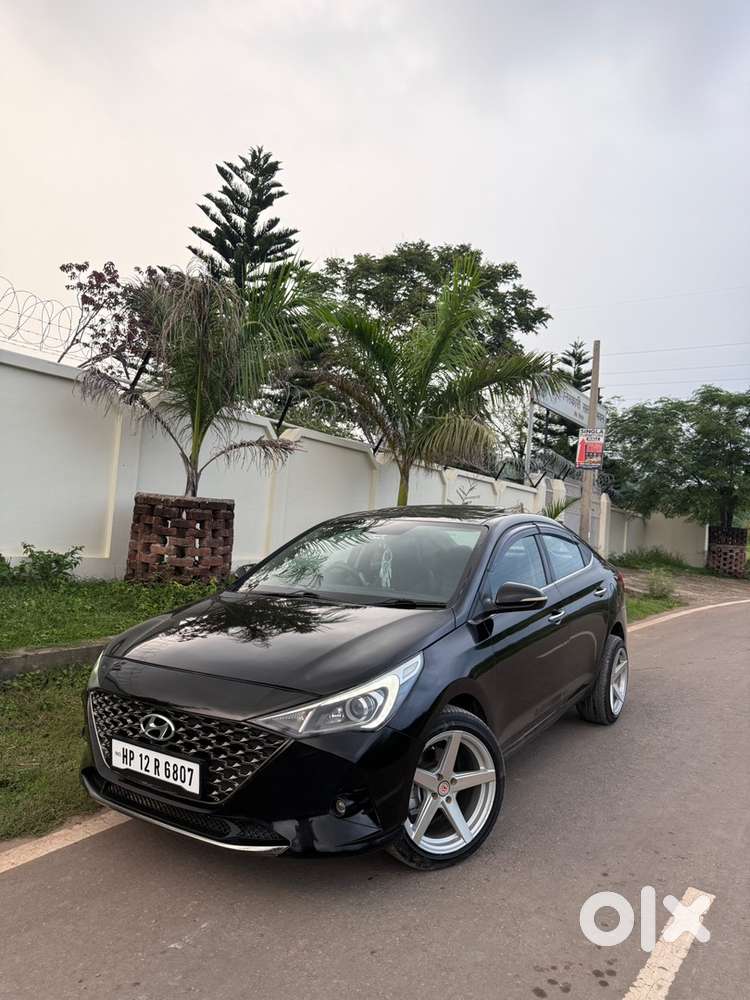 Hyundai Verna Diesel 2020 November With 17 Inch Alloy Tyre