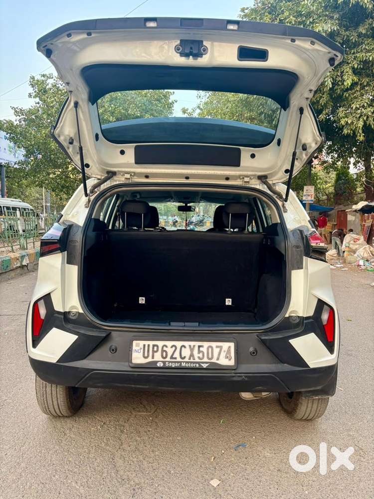 Tata Nexon Smart Plus S 1.2 Revotron Petrol 5 Mt, 2024, Petrol