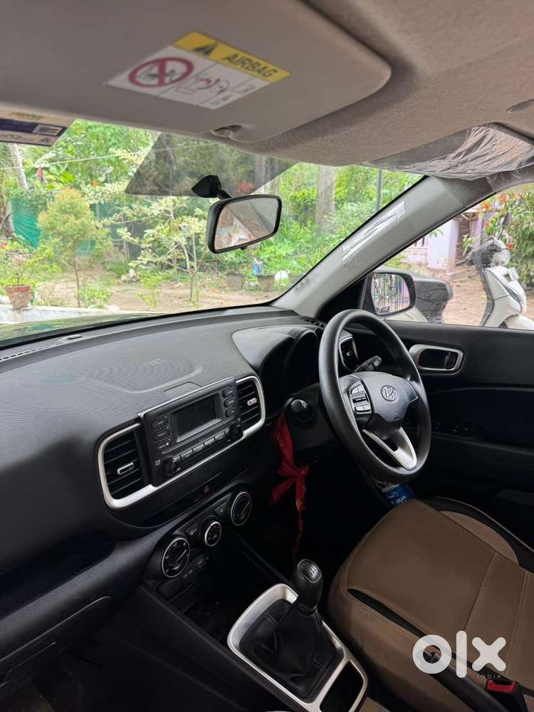 Hyundai Petrol Manual 2021