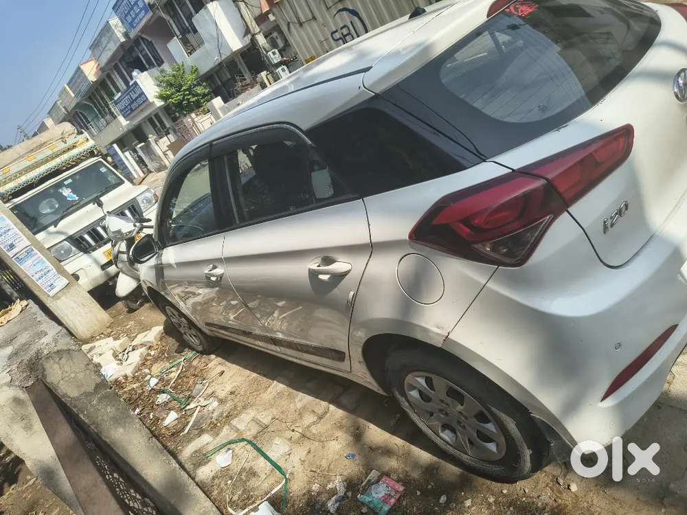 Hyundai Elite I20 2016 Petrol 90000 Km Driven