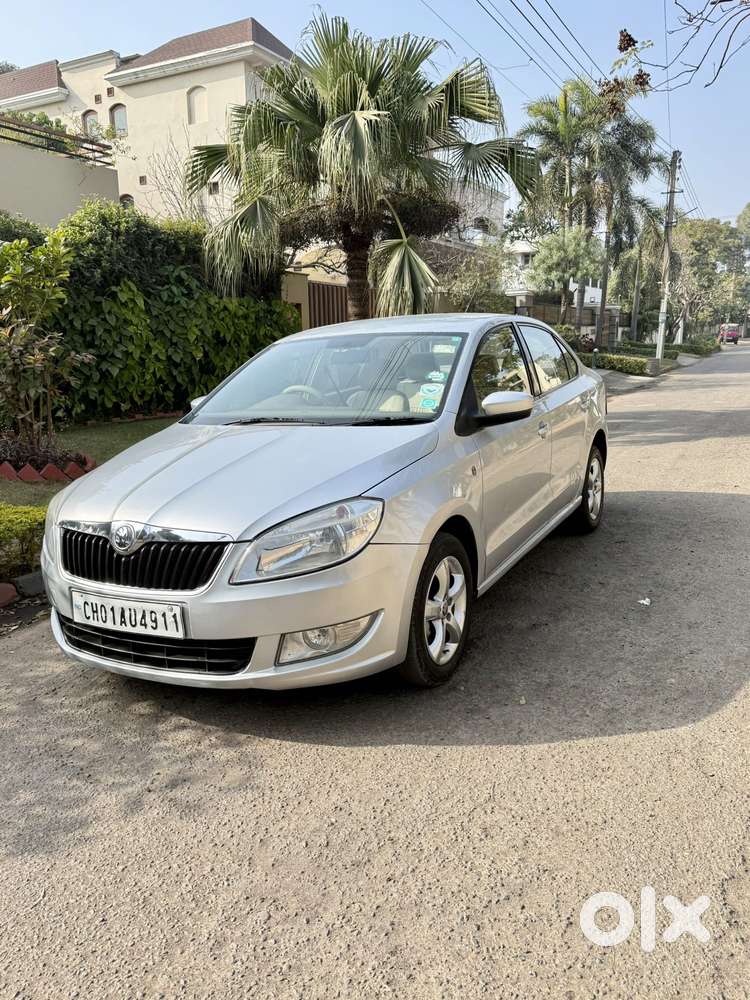 Skoda Rapid 1.6 Mpi Ambition, 2013, Petrol
