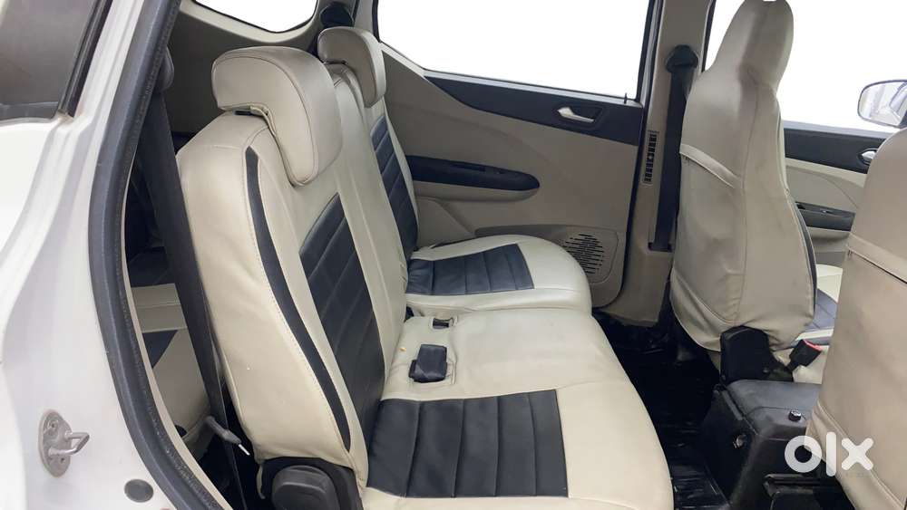 Renault Triber Rxz, 2021, Petrol