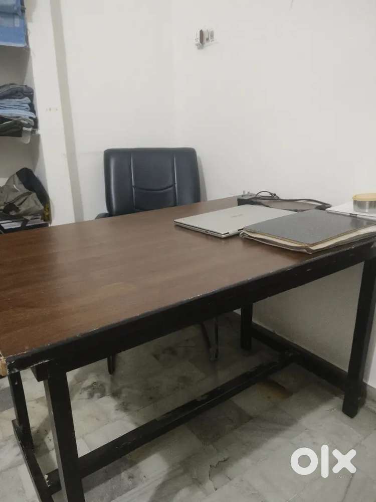 Chair and   tablet