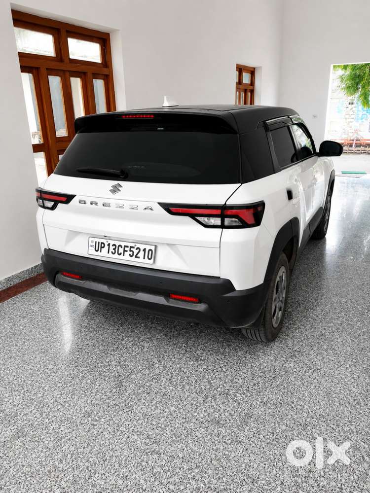 Maruti Brezza Vxi 2024  1st Owner  20,000 Km