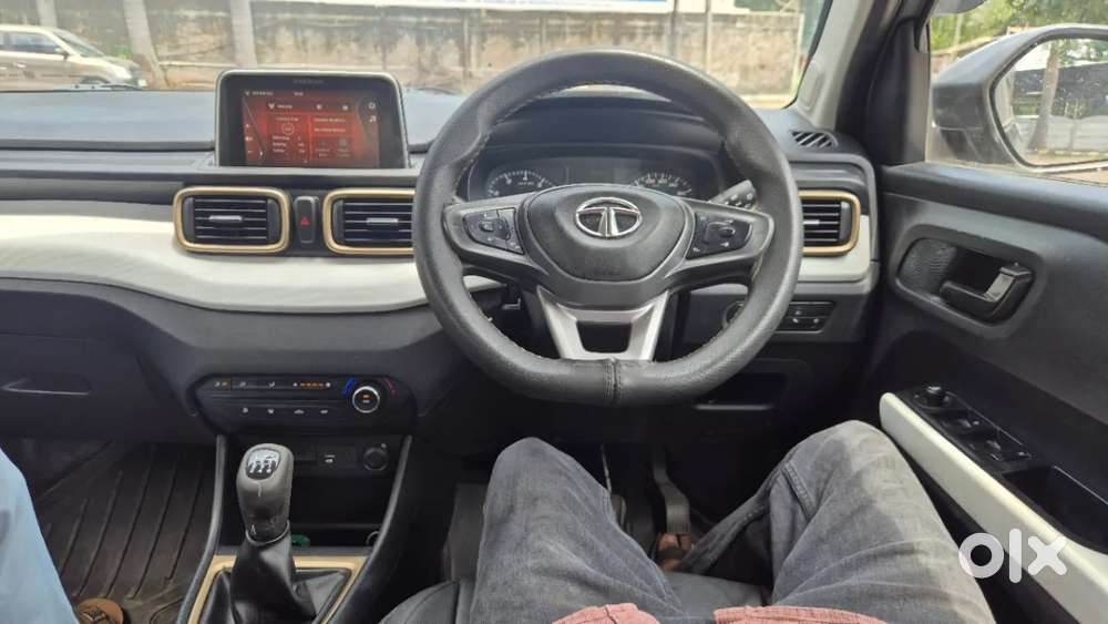 Tata Punch Accomplished, 2023, Petrol