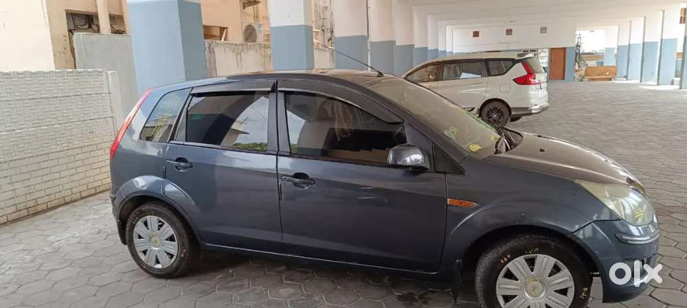 Ford Figo Diesel Zxi 2011 Car