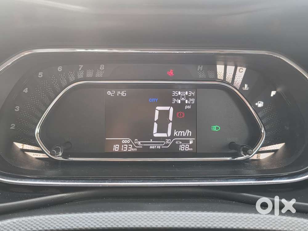 Tata Nexon Xz Plus (hs), 2022, Petrol