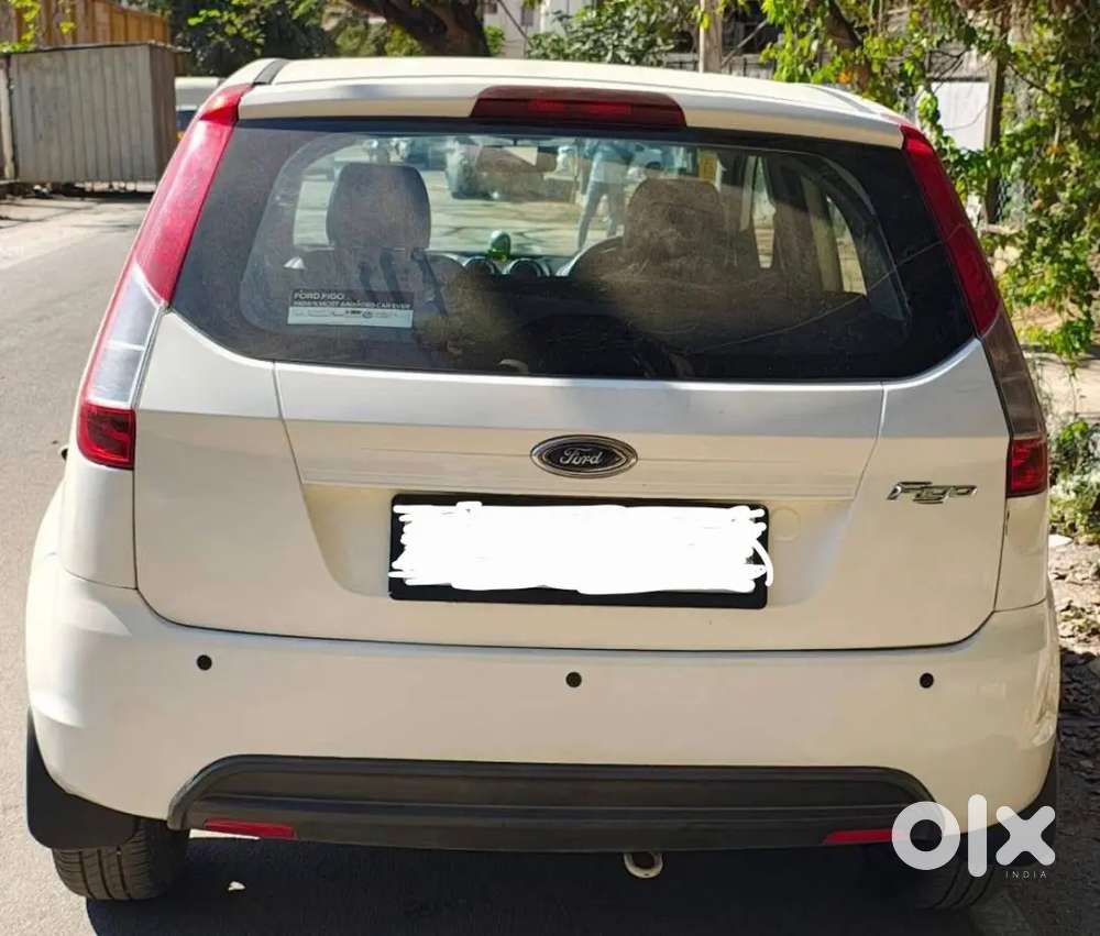 Ford Figo Titanium 2015 Petrol