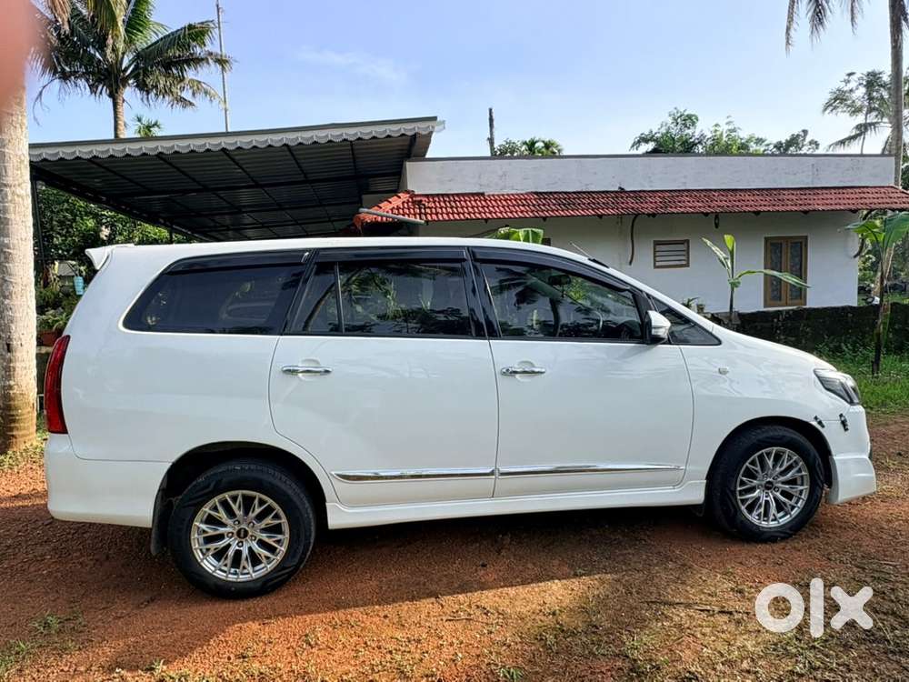 Toyota Innova Diesel 2015