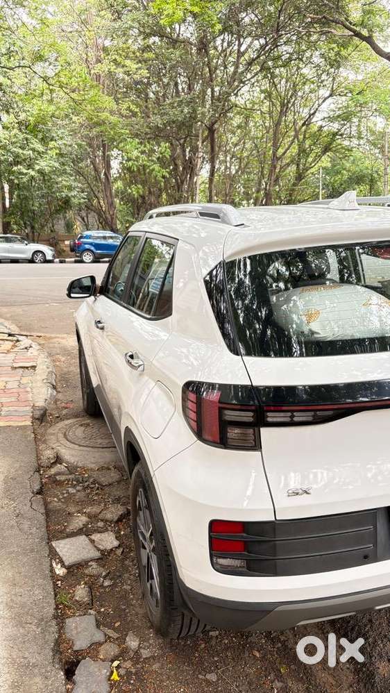 Hyundai Venue Top Variant 1.0 Sx(o) Dct At Car 2024