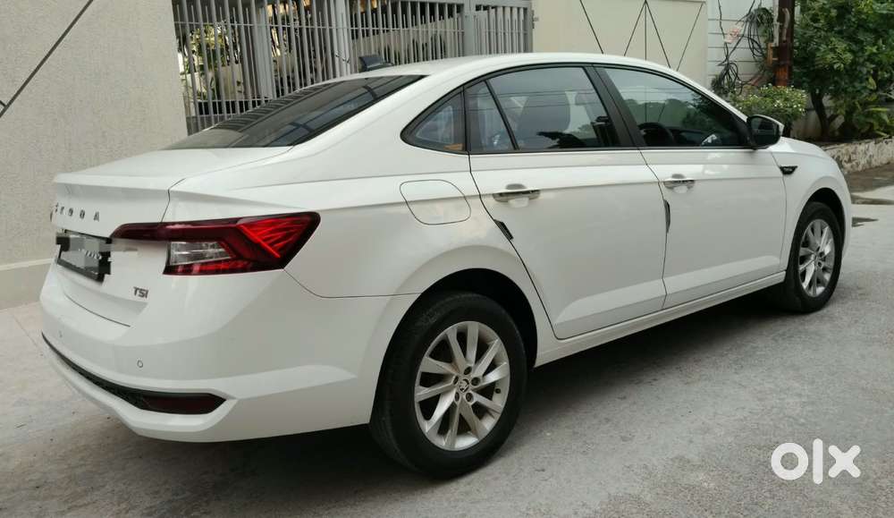 Skoda Slavia Ambition 1.5l Tsi Dsg, 2023, Petrol