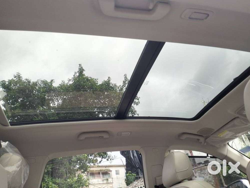 Mahindra Xuv700 2.0 Ax 7 Petrol At Luxury Pack Str, 2023, Petrol