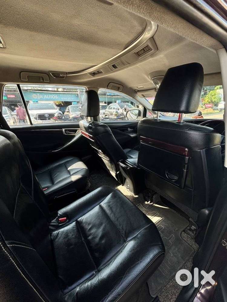 Toyota Innova Crysta Zx 2.4 Diesel 7 Seater, 2016, Diesel
