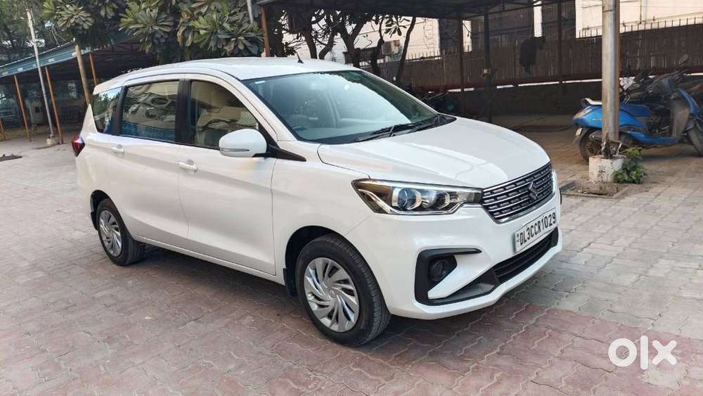 Maruti Suzuki Ertiga Vxi At Petrol, 2019, Petrol