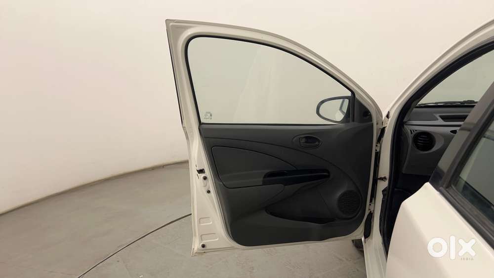 Toyota Etios Liva G, 2013, Petrol
