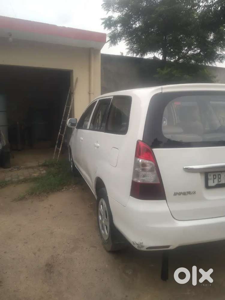 Toyota Innova 2007 Diesel 328000 Km Driven