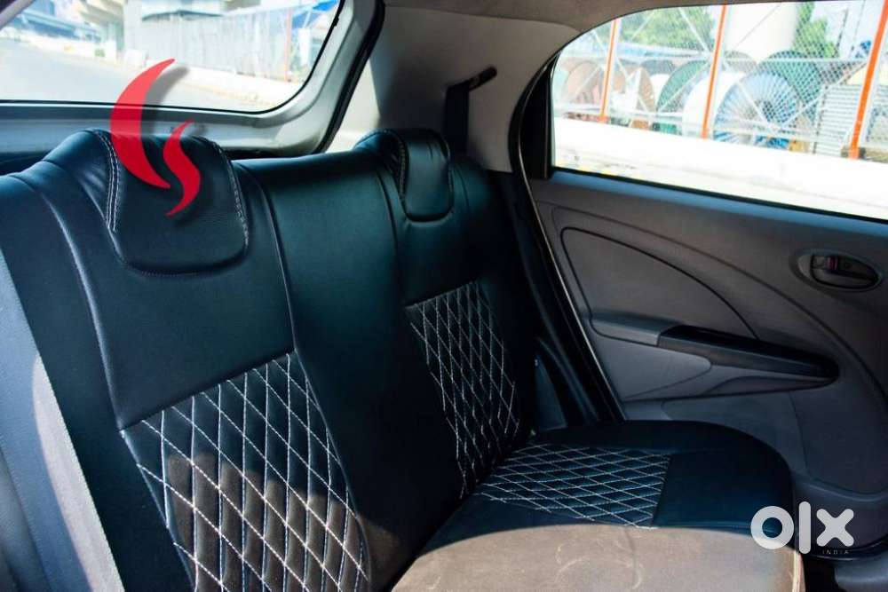 Toyota Etios Liva 2011-2012 G, 2011, Petrol