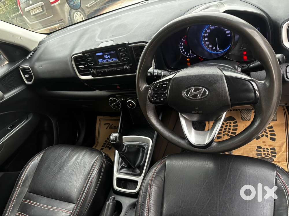Hyundai Venue 2019 Petrol 71000 Km Driven