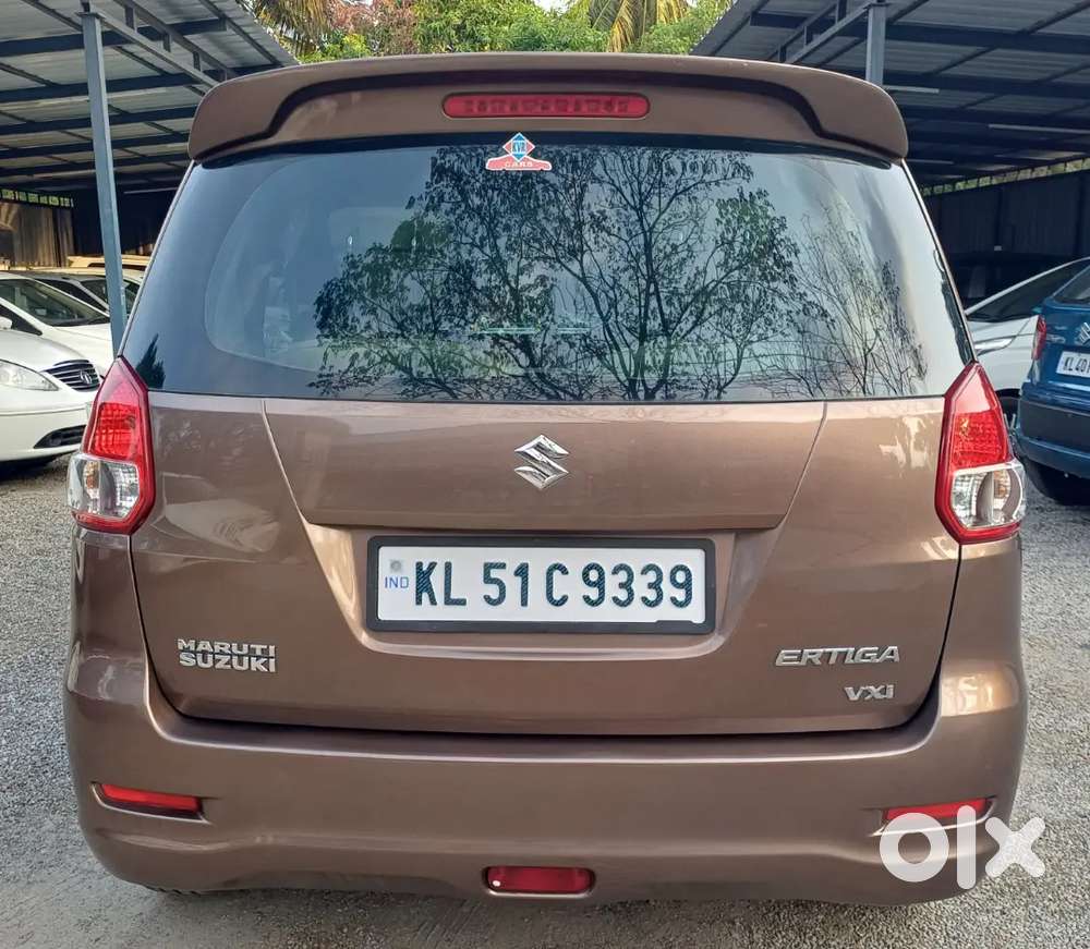 Ertiga Vxi 2012-nov 105000km