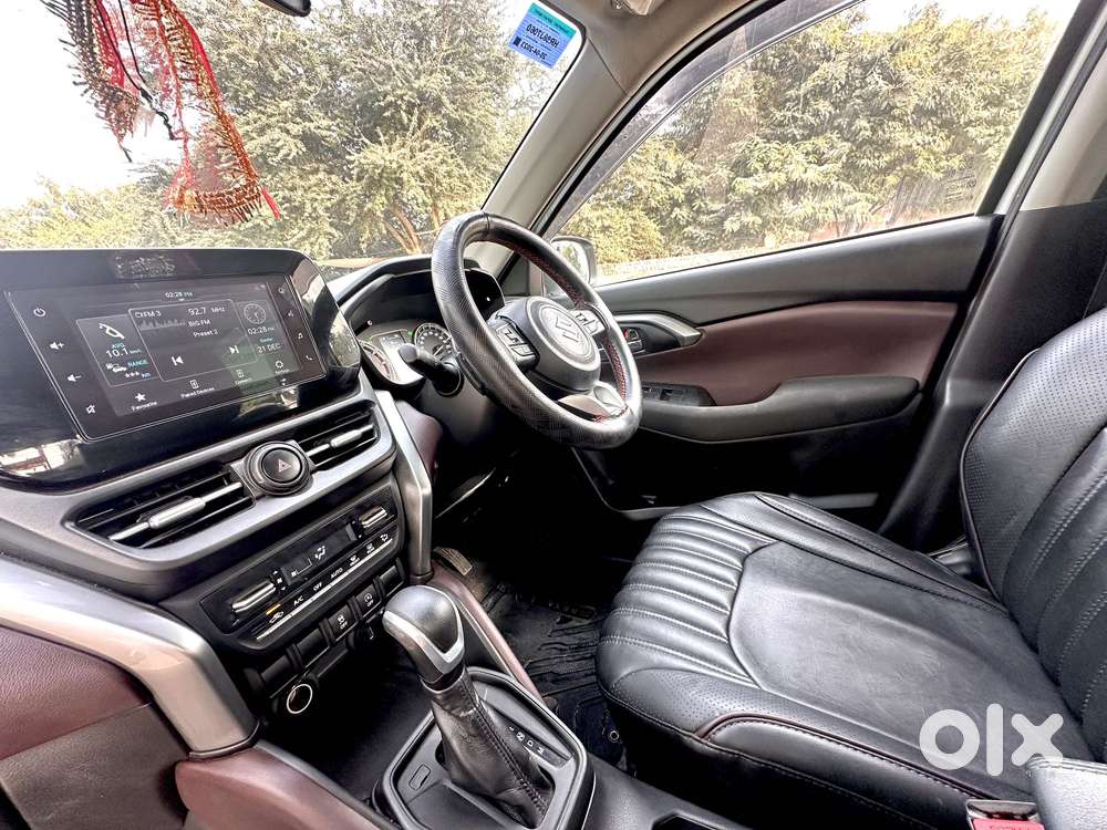Maruti Suzuki Grand Vitara 1.5 Delta Smart Hybrid At, 2023, Petrol