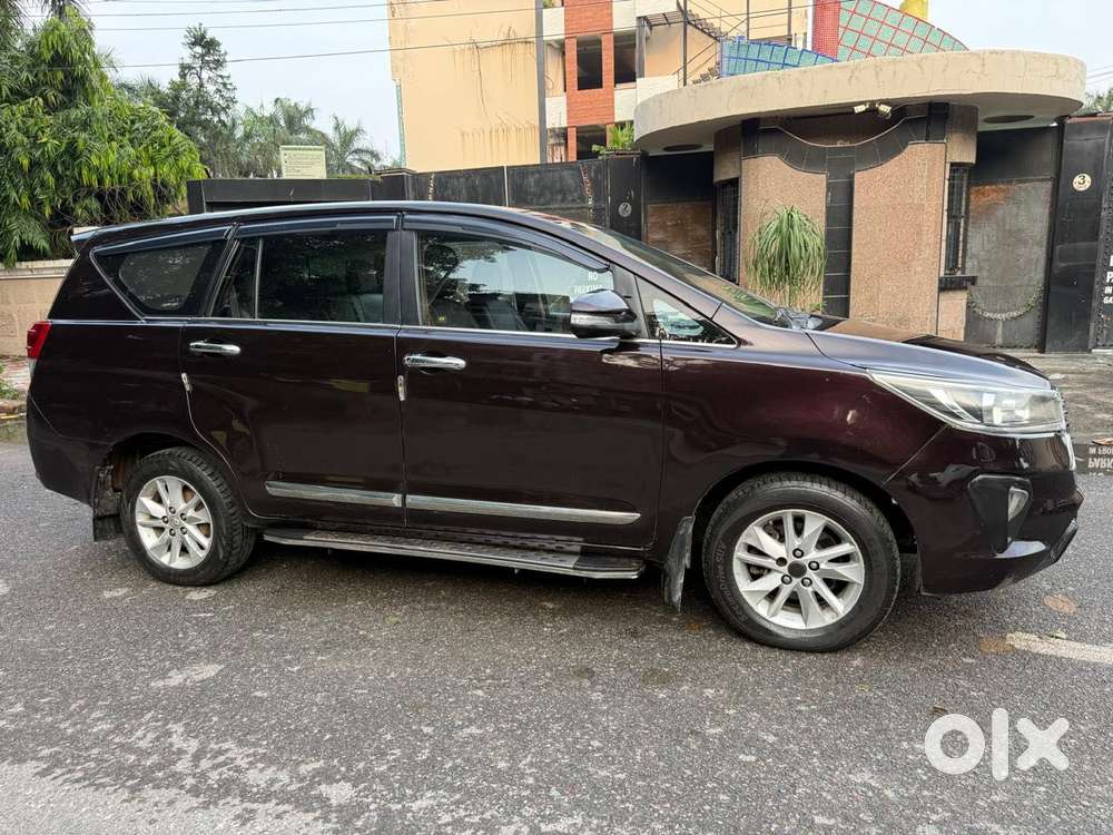 Toyota Innova Crysta 2.4 G Mt 8s, 2020, Diesel