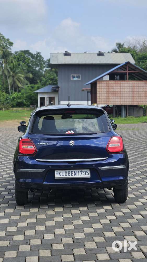 Maruti Suzuki Swift 1.2 Lxi (o), 2020, Petrol