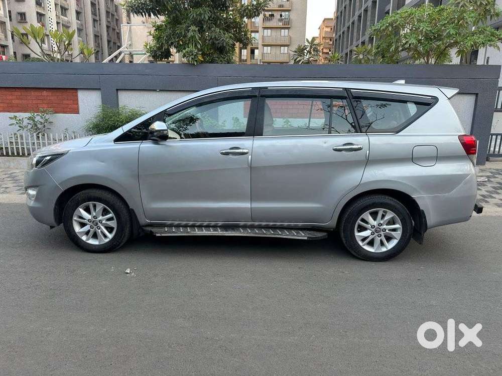 Toyota Innova Crysta 2.4 G Mt, 2017, Diesel